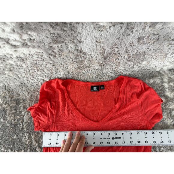 Rock & Republic Sz XS Red V-Neck Short Sleeve Tee Shirt Pocket Basics Lightweigh - Picture 4 of 7